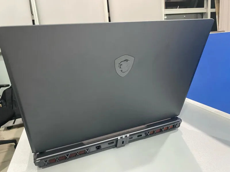 2024 MSI Vector 17 HX Gaming Laptop 17 Inch QHD 2.5K 240Hz IPS Screen Netbook i9-14900HX 32GB 1TB RTX4070 Notebook Computer PC